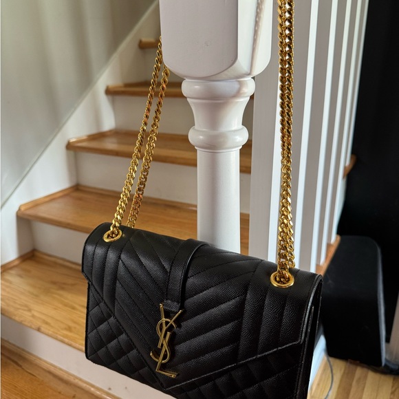 YSL SAINT LAURENT ENVELOPE SMALL QUILTED LEATHER CROSSBODY BAG - Picture 12 of 13